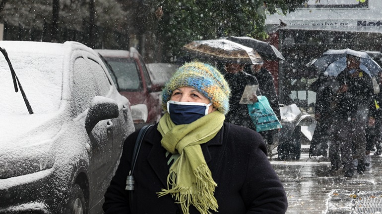 Βροχές, καταιγίδες, πρόσκαιρες χιονοπτώσεις και μεγάλη πτώση της θερμοκρασίας επιφυλάσσει ο καιρός την Τρίτη